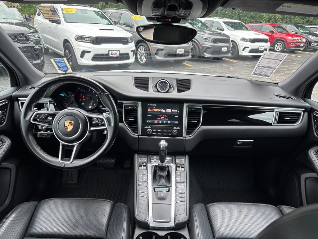 Used 2017 Porsche Macan AWD/4WD image 17