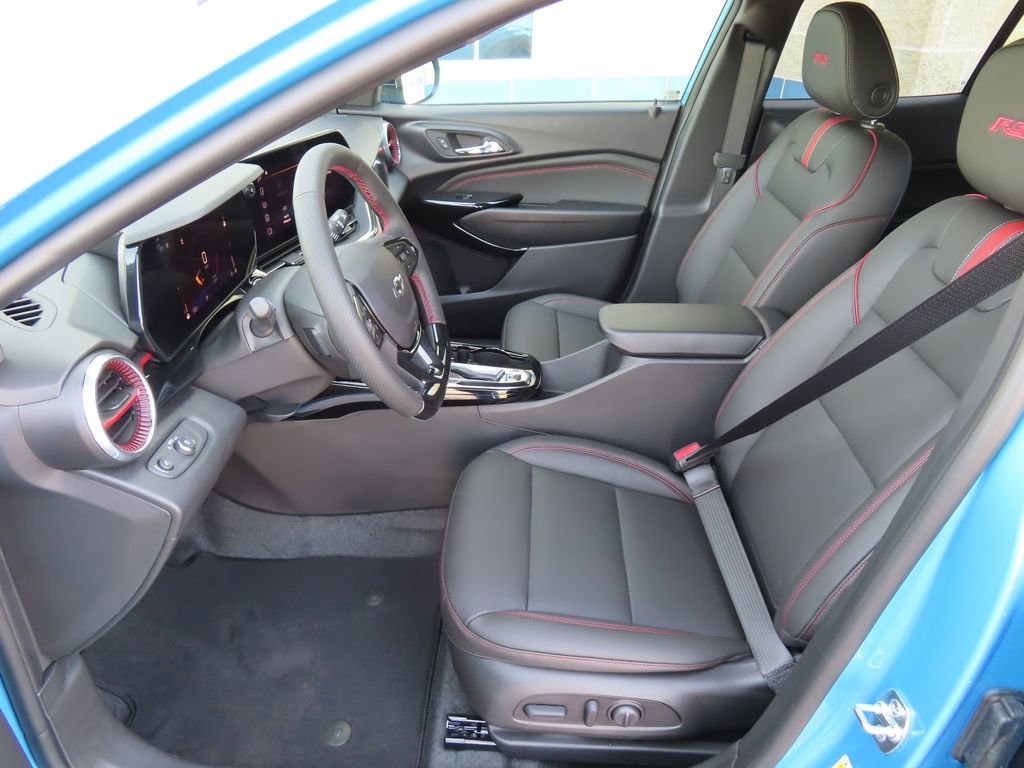 New 2026 Chevrolet Trax RS w/ Sunroof Package image 20