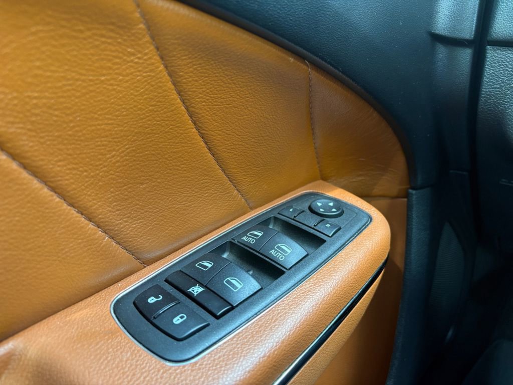 Used 2023 Dodge Charger SRT Hellcat image 13