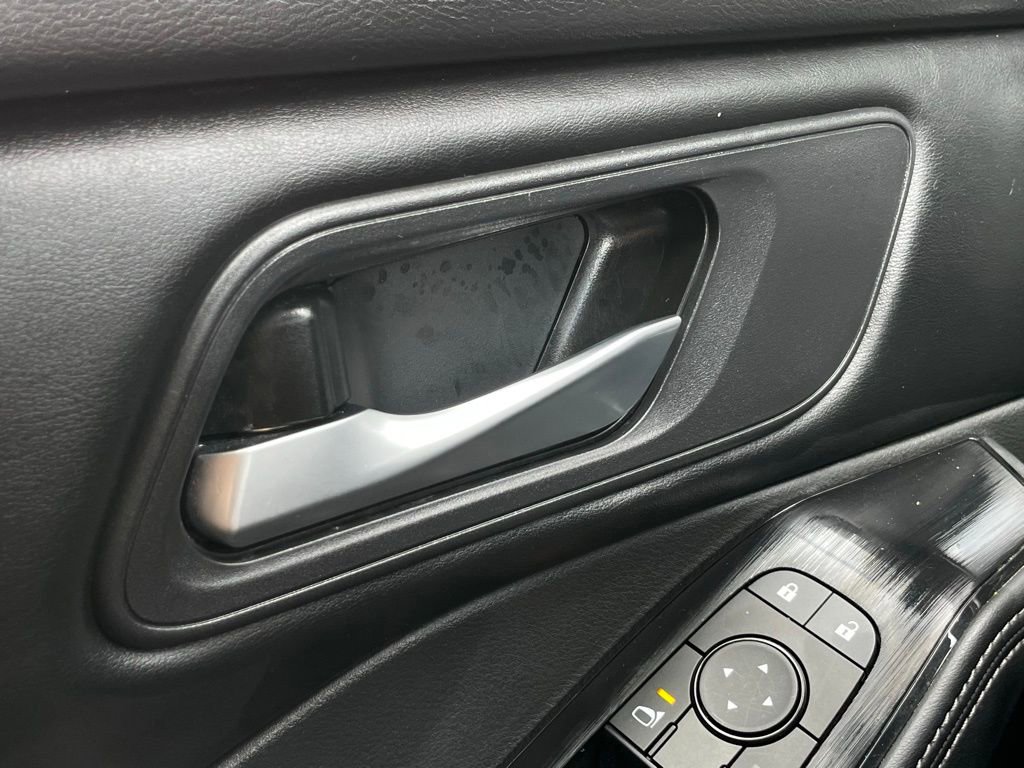 Used 2024 Nissan Rogue SV AWD/4WD image 13