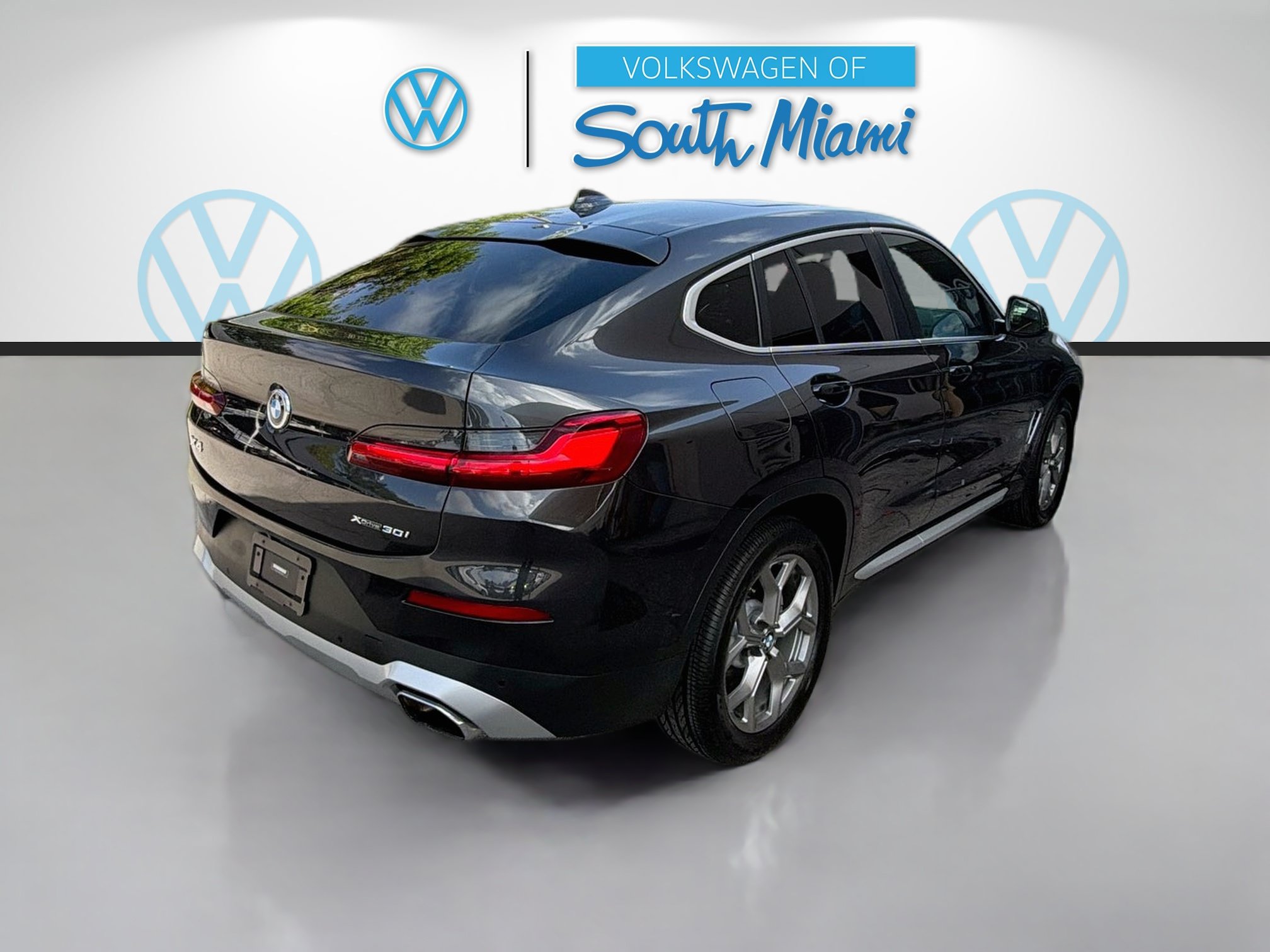 Used 2023 BMW X4 xDrive30i w/ Premium Package AWD/4WD image 7