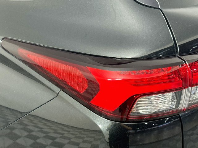 Used 2022 Mitsubishi Outlander ES FWD image 33