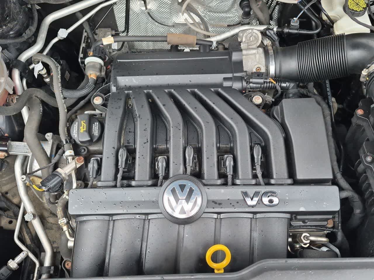 Used 2022 Volkswagen Atlas Cross Sport SEL Premium R-Line AWD/4WD image 14