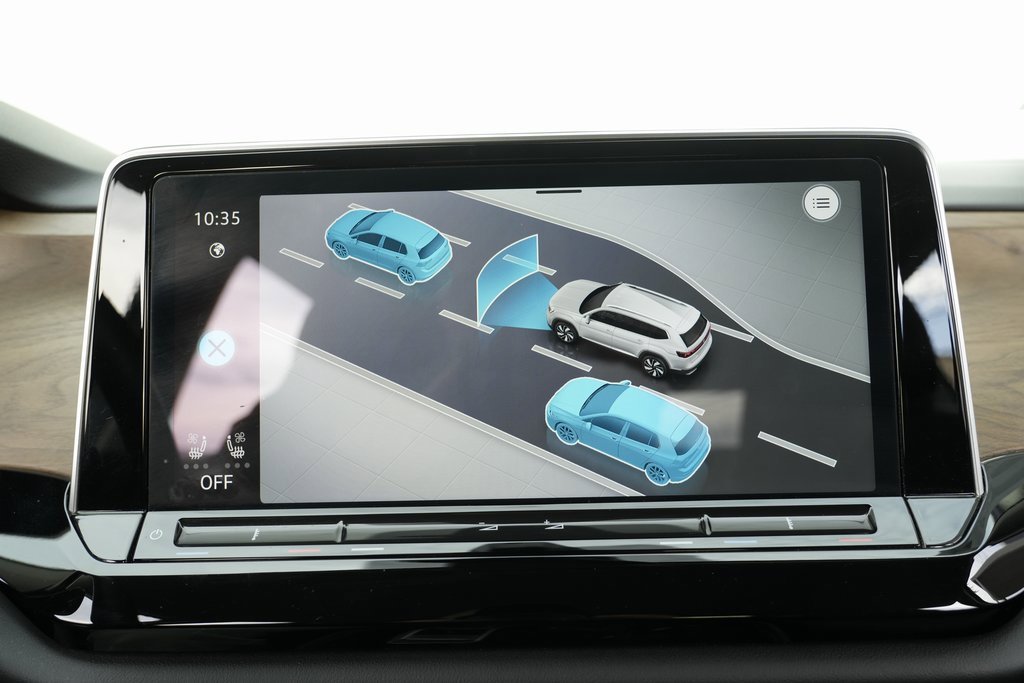 Used 2024 Volkswagen Atlas SE image 61