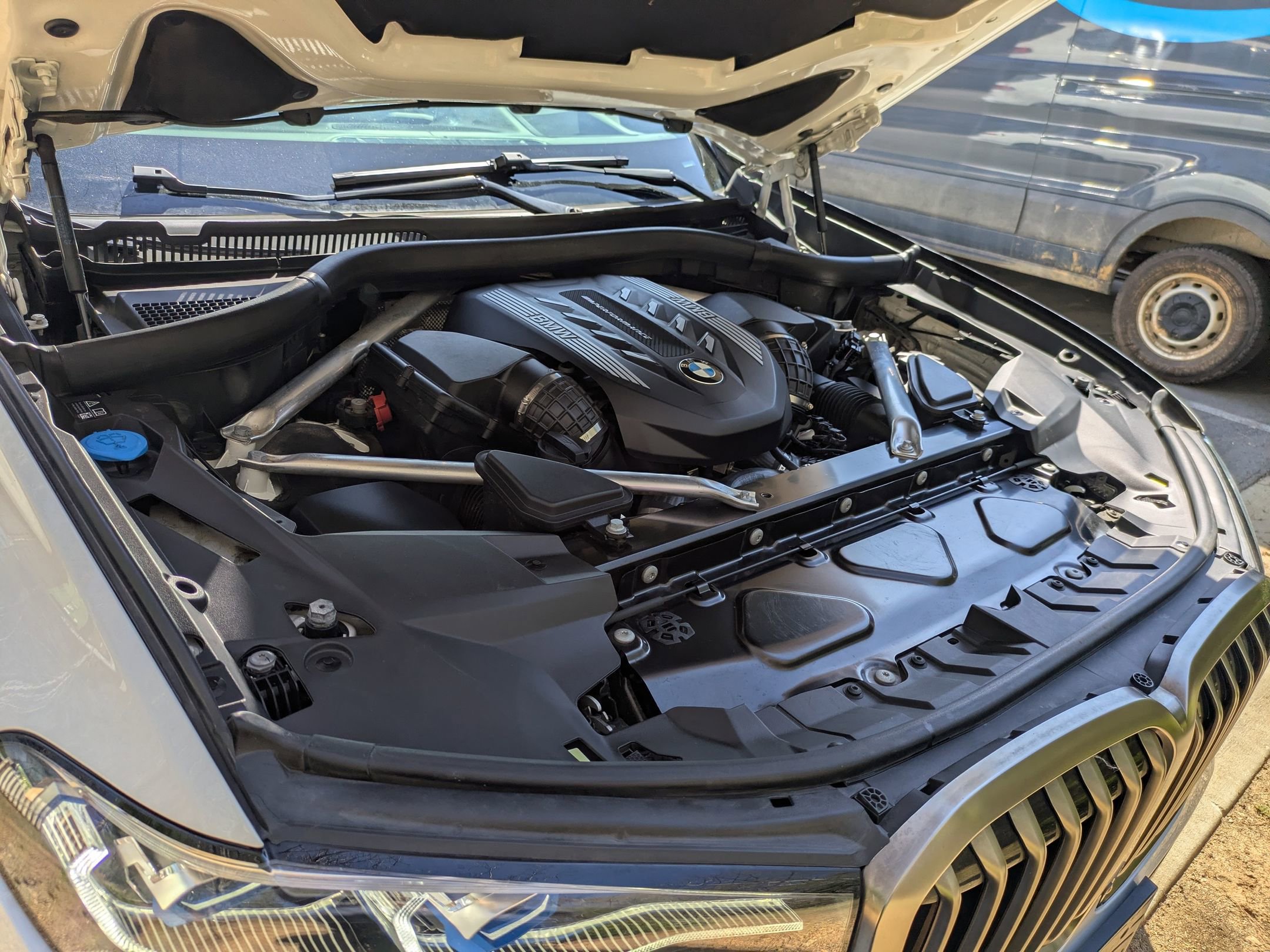 Used 2021 BMW X7 M50i w/ Executive Package image 46