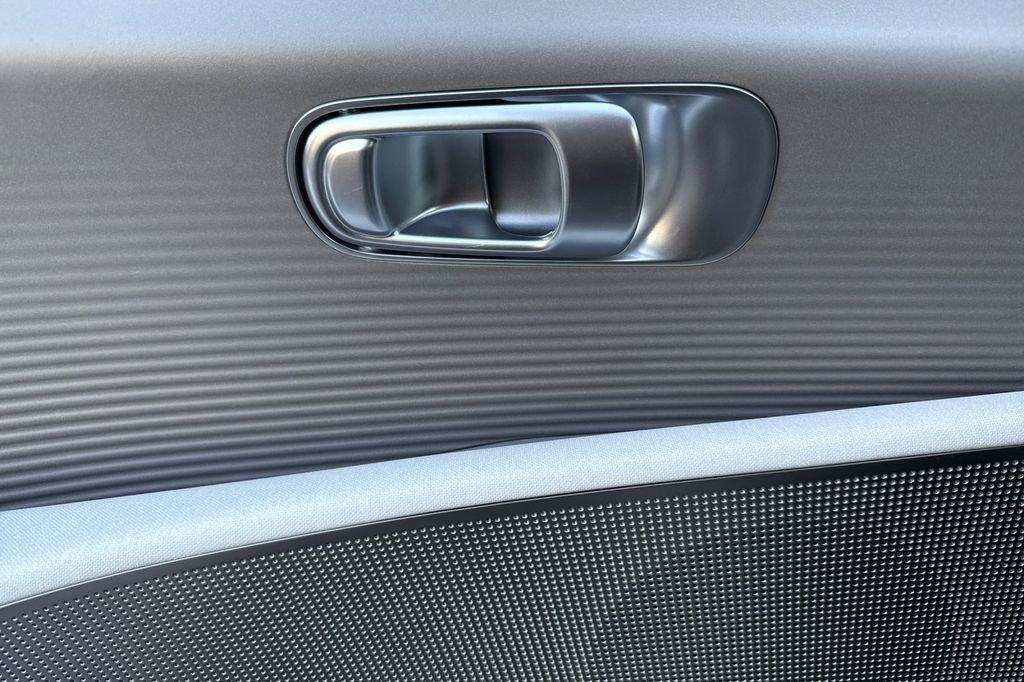 Used 2023 Hyundai Ioniq 6 SEL image 8