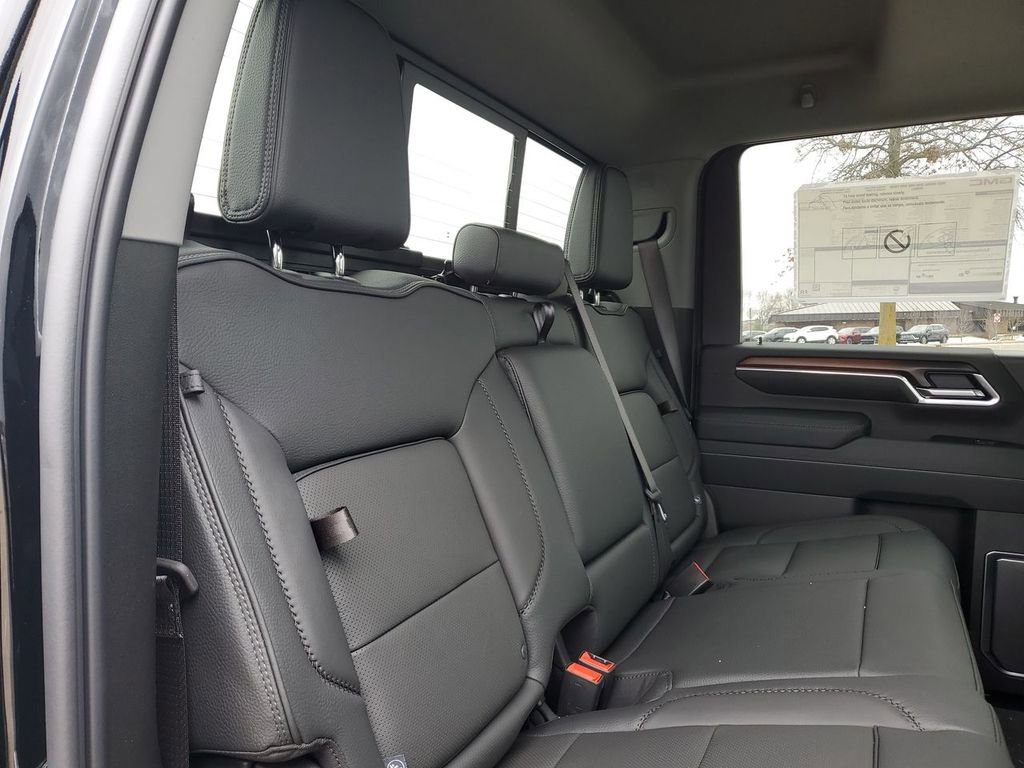New 2025 GMC Sierra 3500 Denali w/ Denali Reserve Package image 29