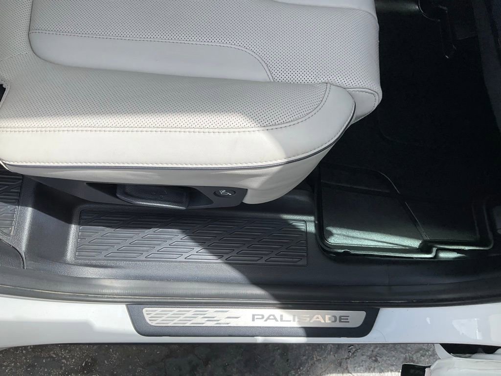 Used 2022 Hyundai Palisade Calligraphy w/ Winter Package FWD image 61