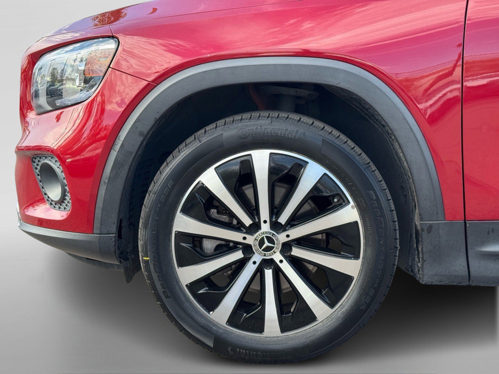 Certified 2022 Mercedes-Benz GLB 250 4MATIC w/ Premium Package Lite image 10