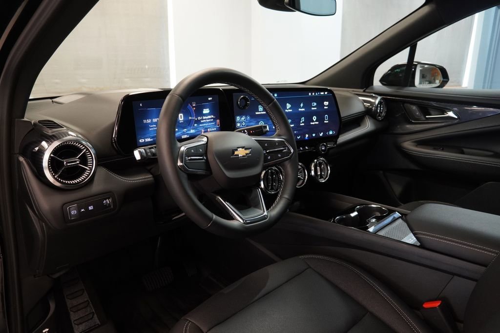 New 2025 Chevrolet Blazer EV LT AWD/4WD image 6