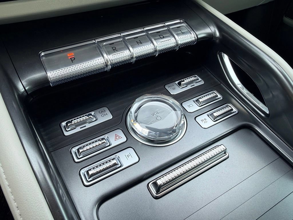 New 2026 Lincoln Nautilus Reserve AWD/4WD image 16