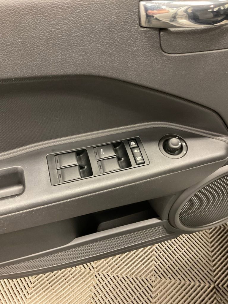 Used 2008 Dodge Caliber SXT w/ Driver Convenience Group image 15