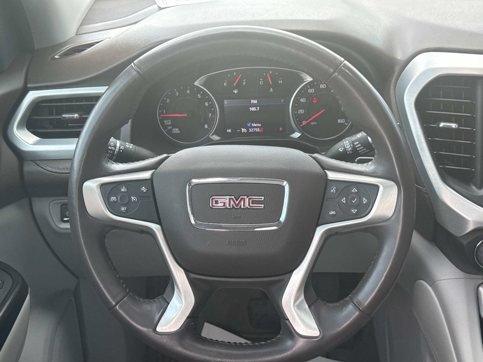 Used 2021 GMC Acadia SLT w/ Premium Package FWD image 14