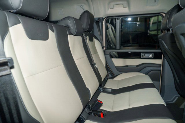 Used 2025 INEOS Grenadier image 21