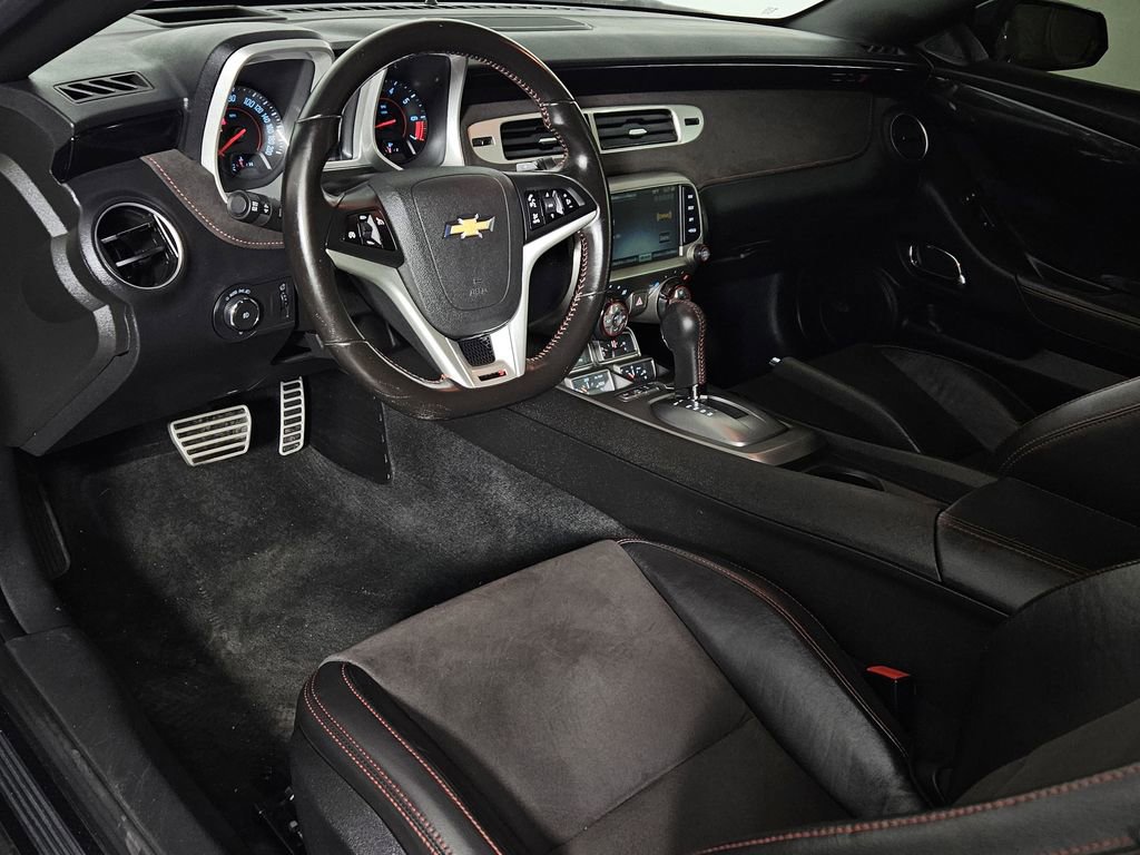 Used 2015 Chevrolet Camaro ZL1 RWD image 11
