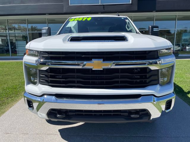 Used 2024 Chevrolet Silverado 2500 LT AWD/4WD video 3