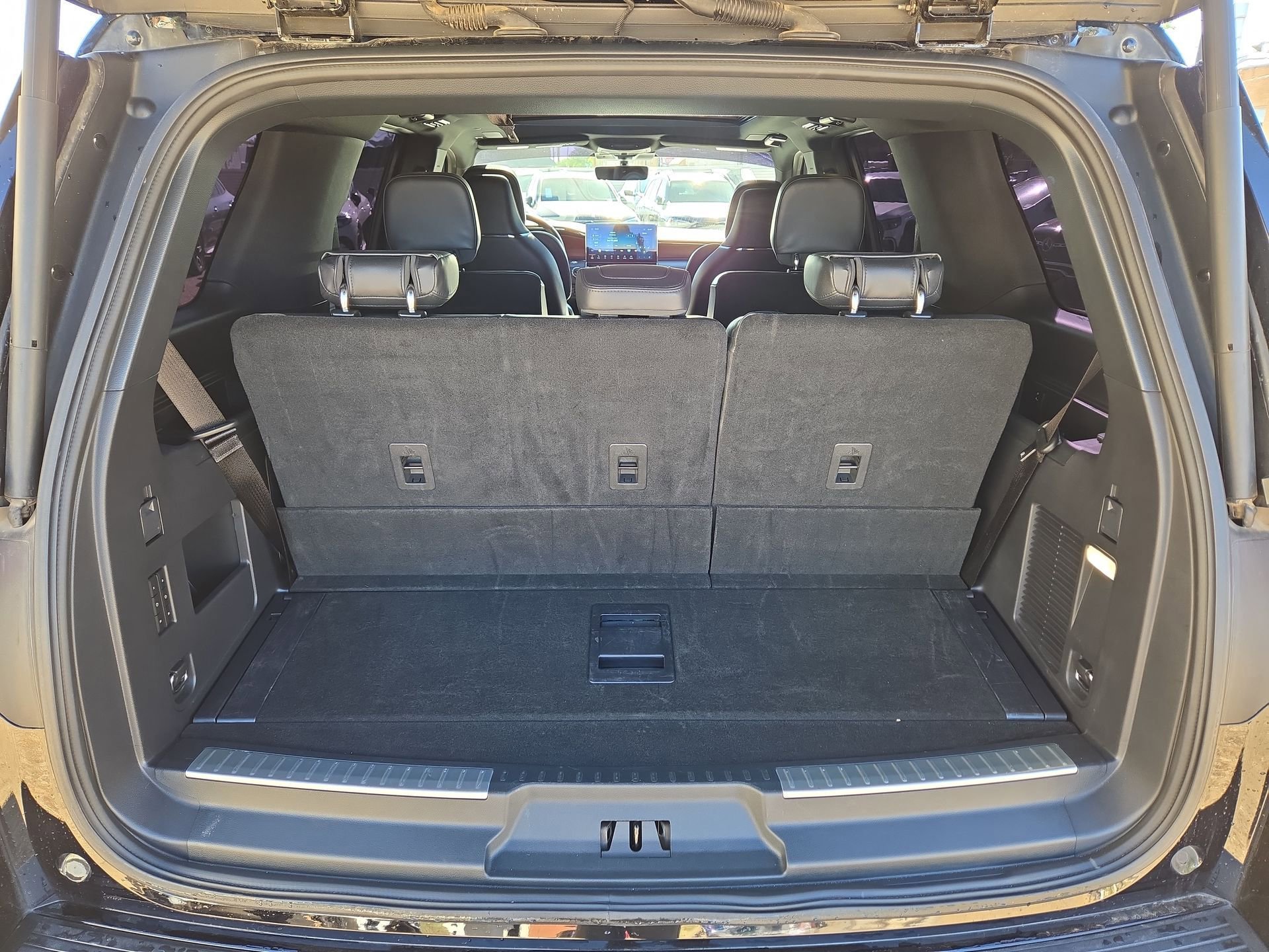 Used 2023 Lincoln Navigator Reserve image 12