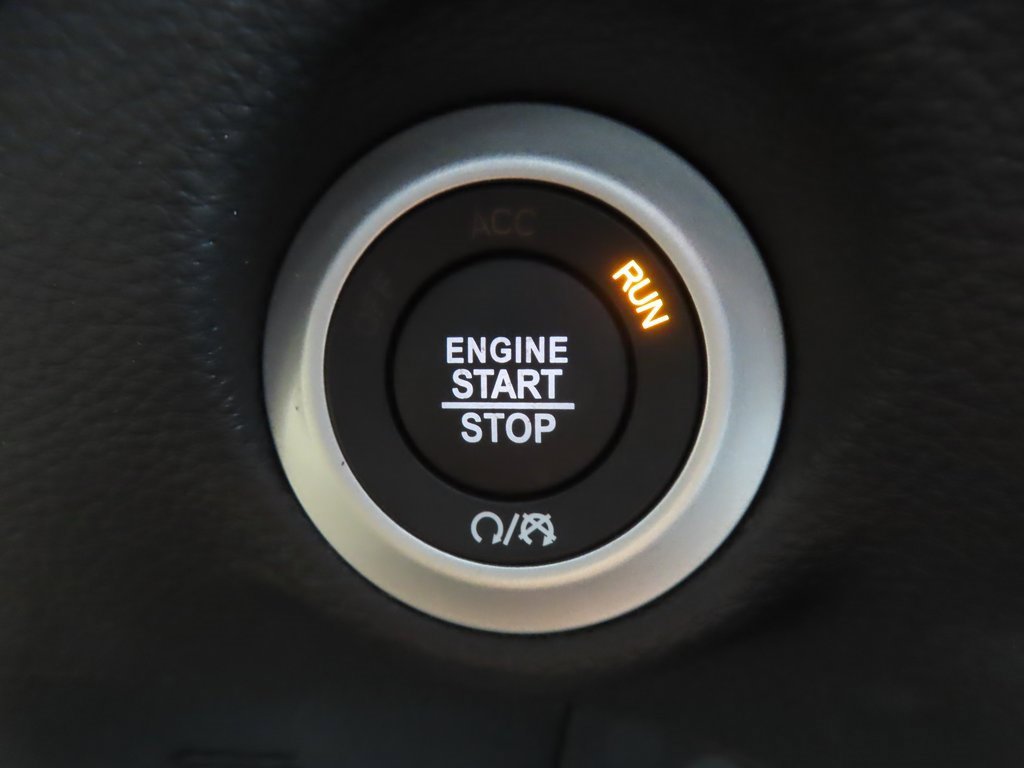 New 2026 Chrysler Pacifica Pinnacle w/ Trailer Tow Group image 16