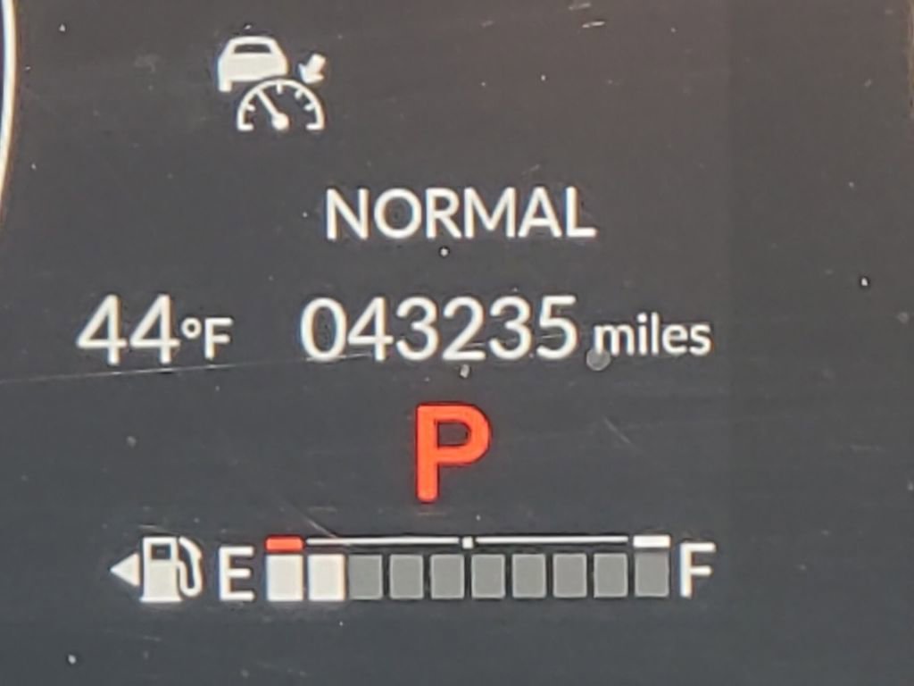 Used 2025 Honda CR-V LX image 25