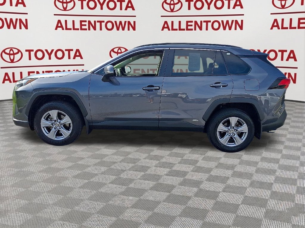 Used 2024 Toyota RAV4 XLE w/ Convenience Package AWD/4WD image 4