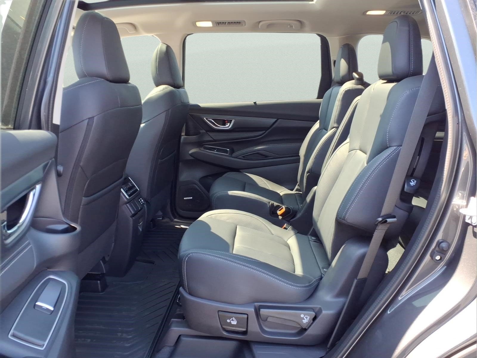 New 2026 Subaru Ascent Limited AWD/4WD image 5