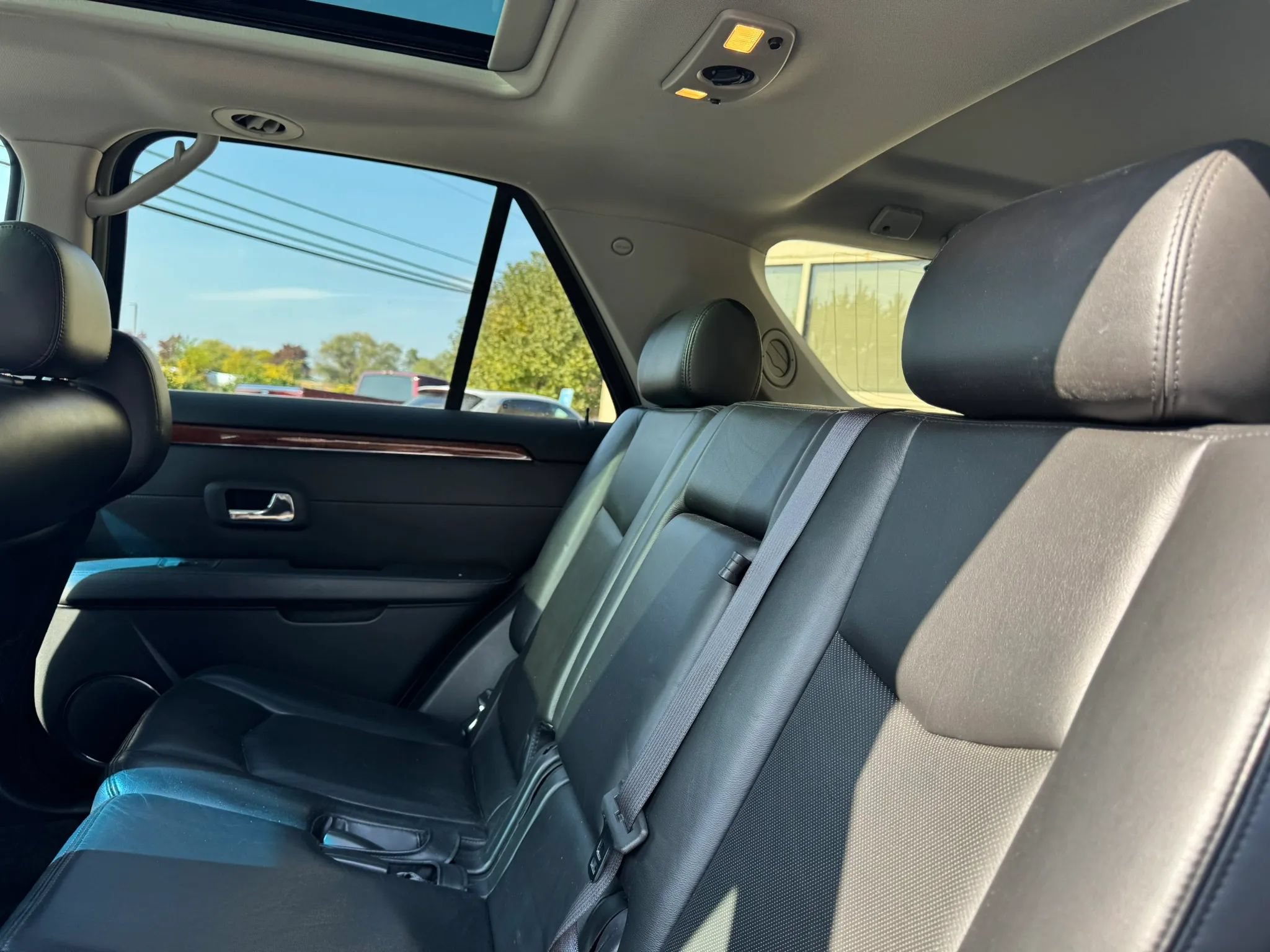 Used 2007 Cadillac SRX w/ Theater Package AWD/4WD image 29
