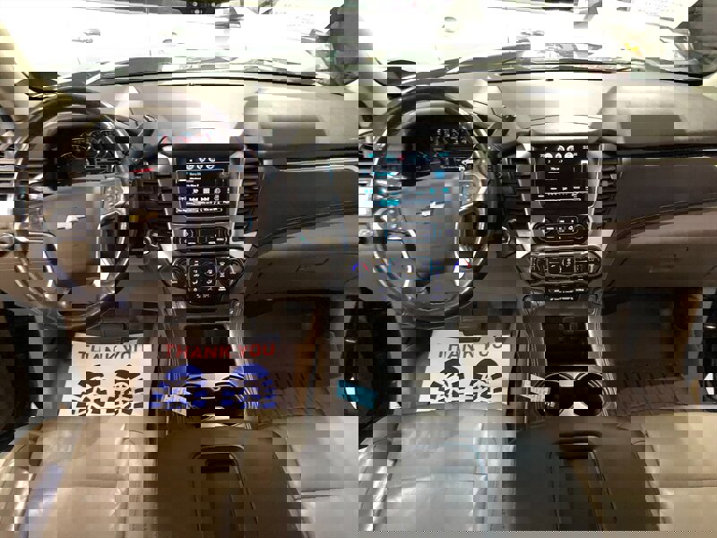 Used 2019 Chevrolet Suburban LT w/ LT Signature Package image 8