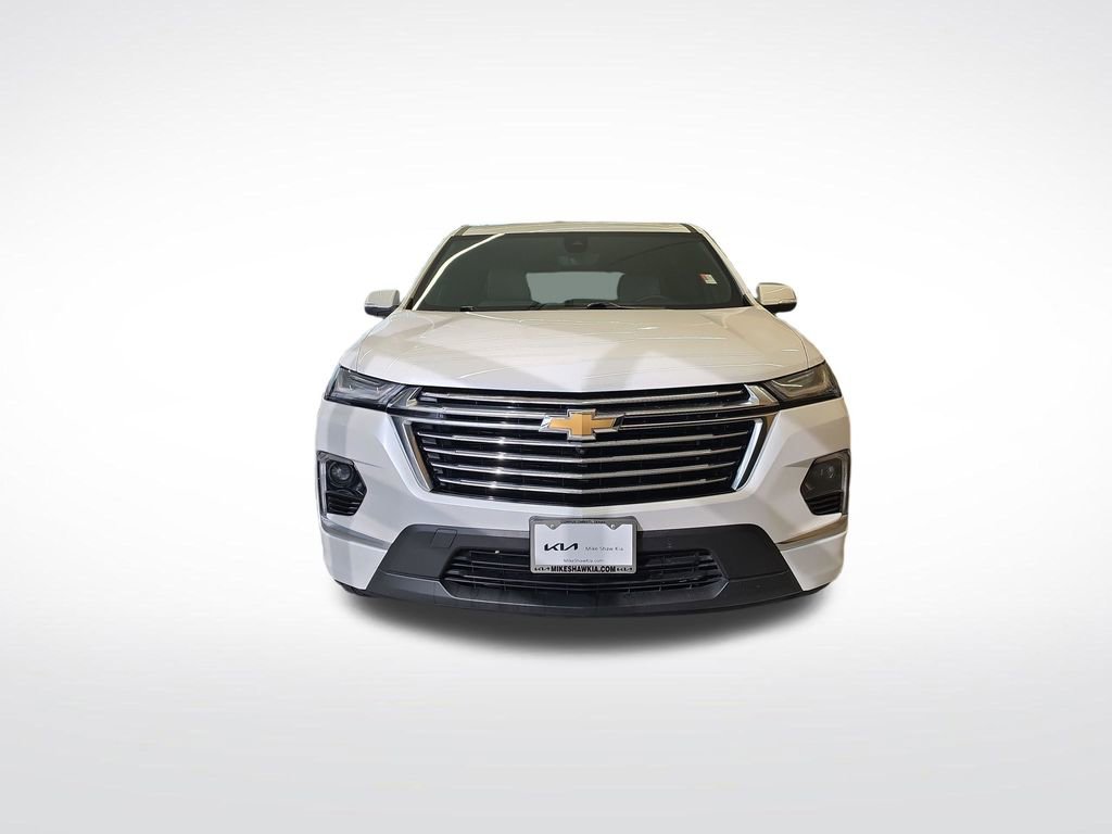 Used 2023 Chevrolet Traverse Premier FWD image 11