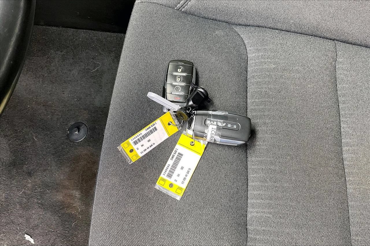 Used 2022 RAM 1500 Big Horn AWD/4WD image 31