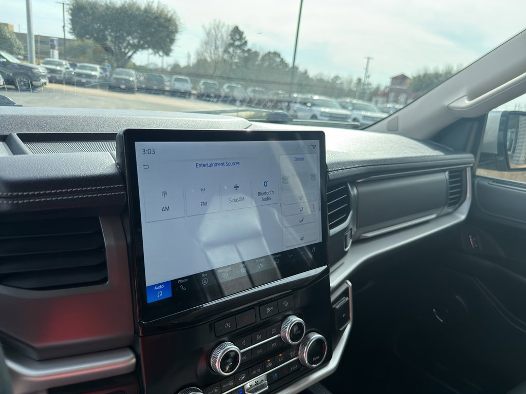 Used 2024 Ford Expedition Max XLT image 30