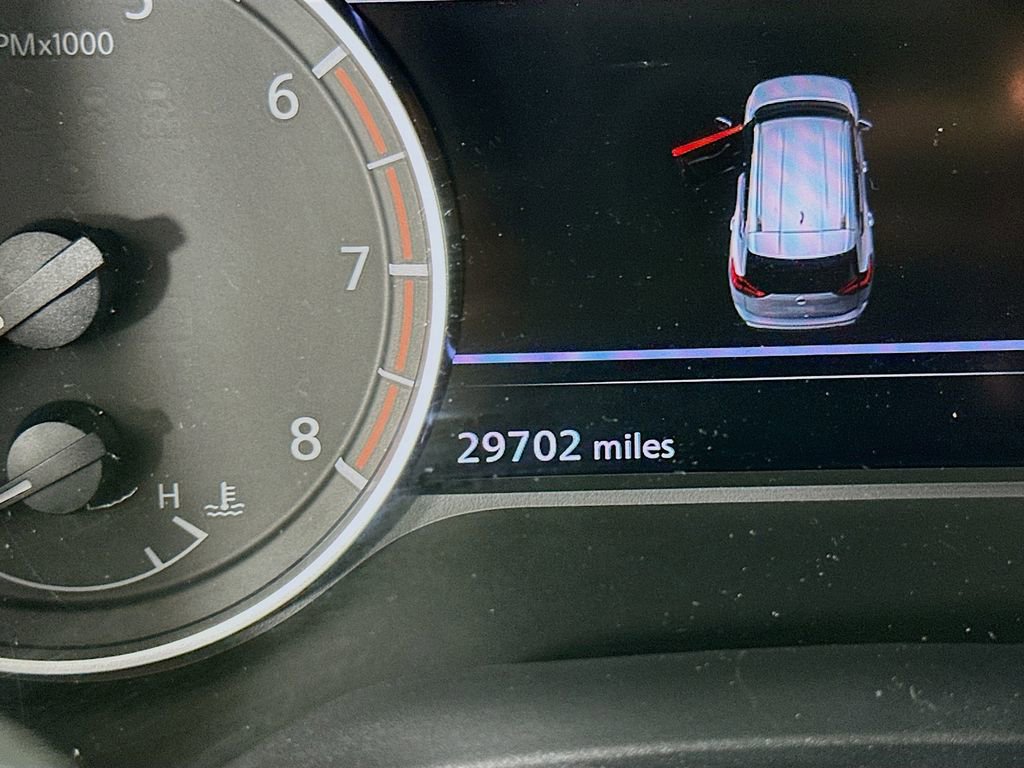 Used 2025 Nissan Rogue SV image 17