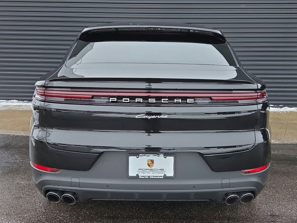 Certified 2026 Porsche Cayenne Coupe image 23
