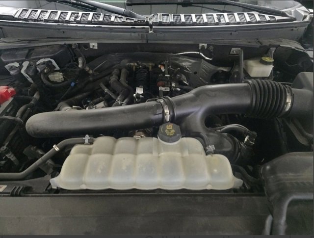 Used 2022 Ford Expedition Platinum image 11