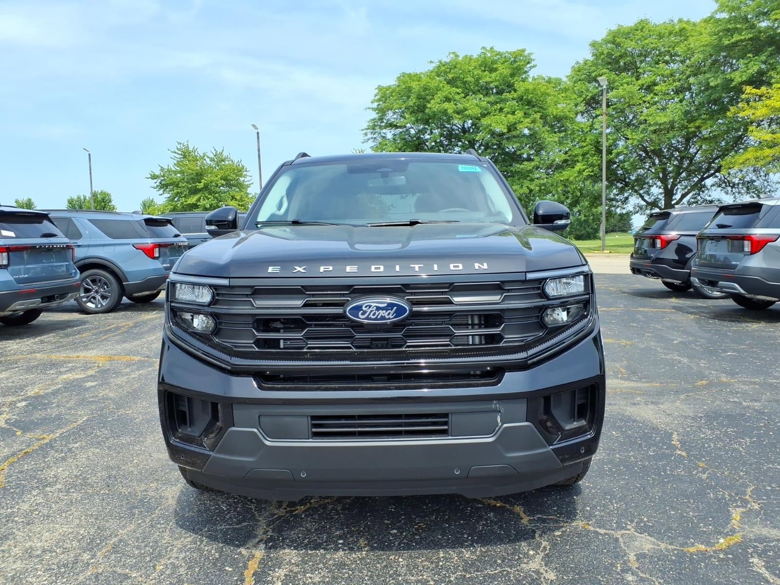 New 2026 Ford Expedition Active AWD/4WD video 2