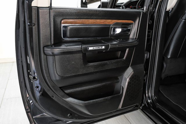 Used 2018 RAM 1500 Laramie image 41