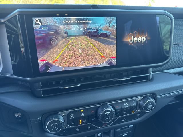 New 2026 Jeep Gladiator Rubicon w/ Steel Power Dome Hood Package AWD/4WD image 23
