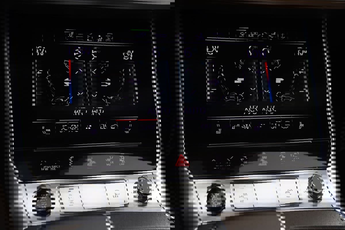 Used 2021 Audi A7 e Premium Plus w/ Black Optic Package image 32