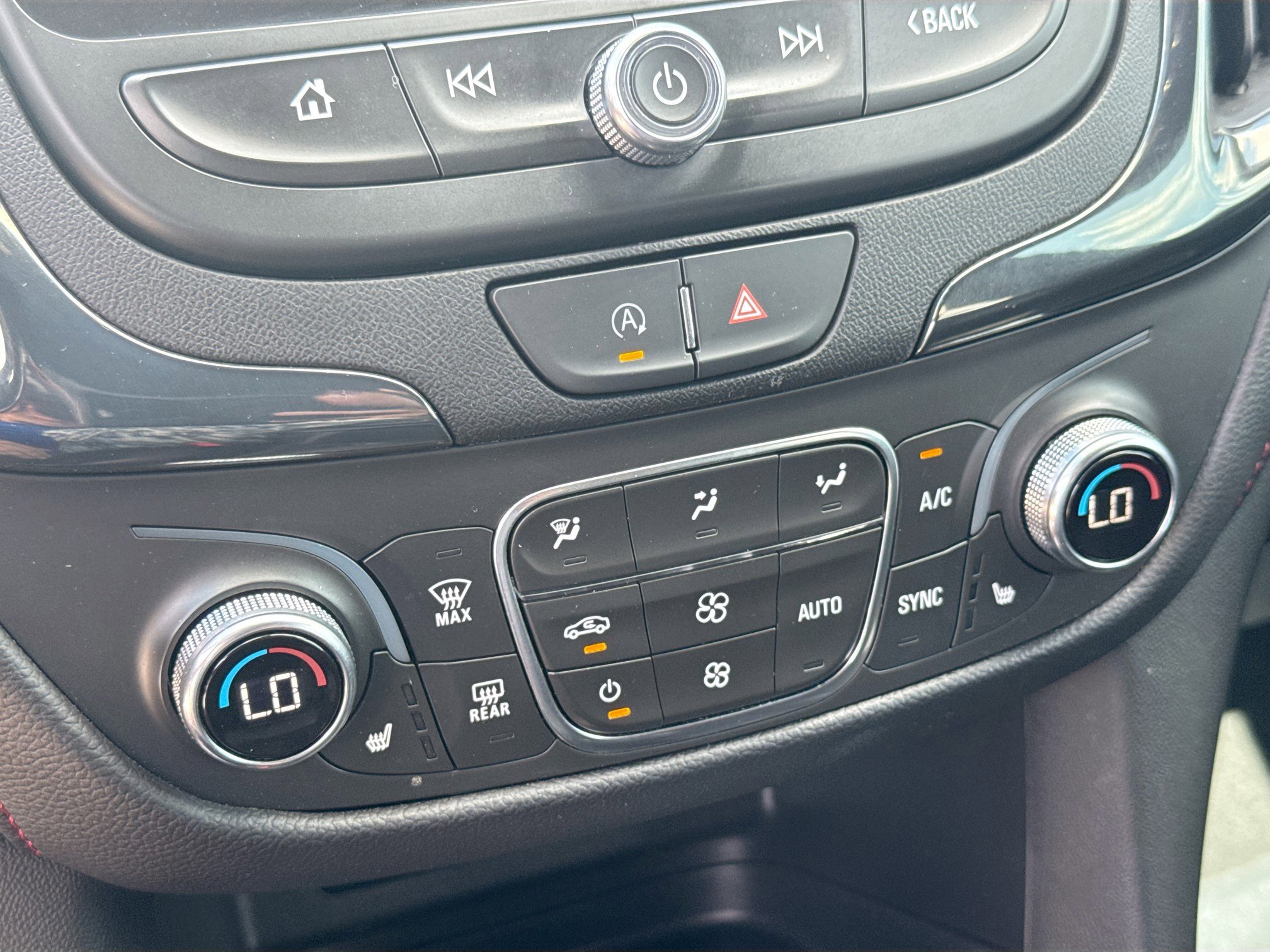 Used 2022 Chevrolet Equinox RS w/ RS Leather Package image 14