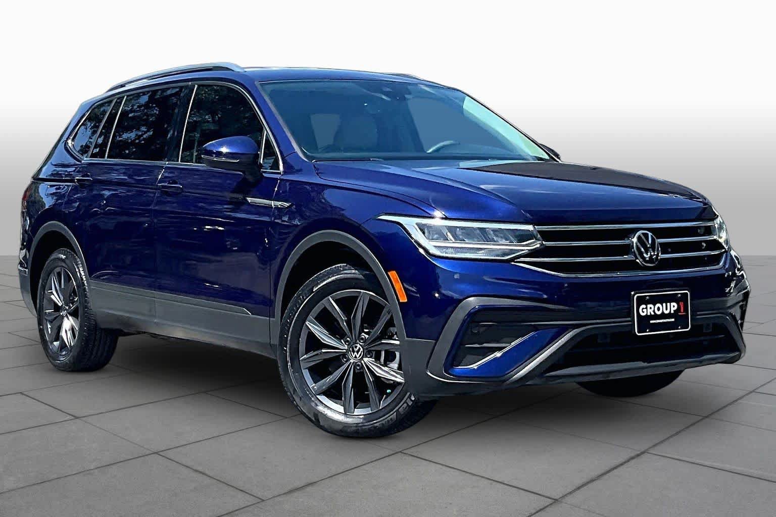 Used 2023 Volkswagen Tiguan SE FWD image 3