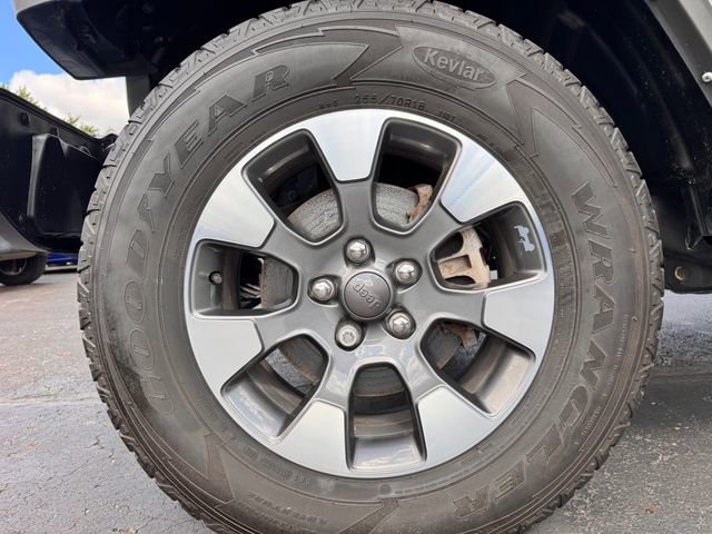 Used 2021 Jeep Wrangler Unlimited Sahara image 27