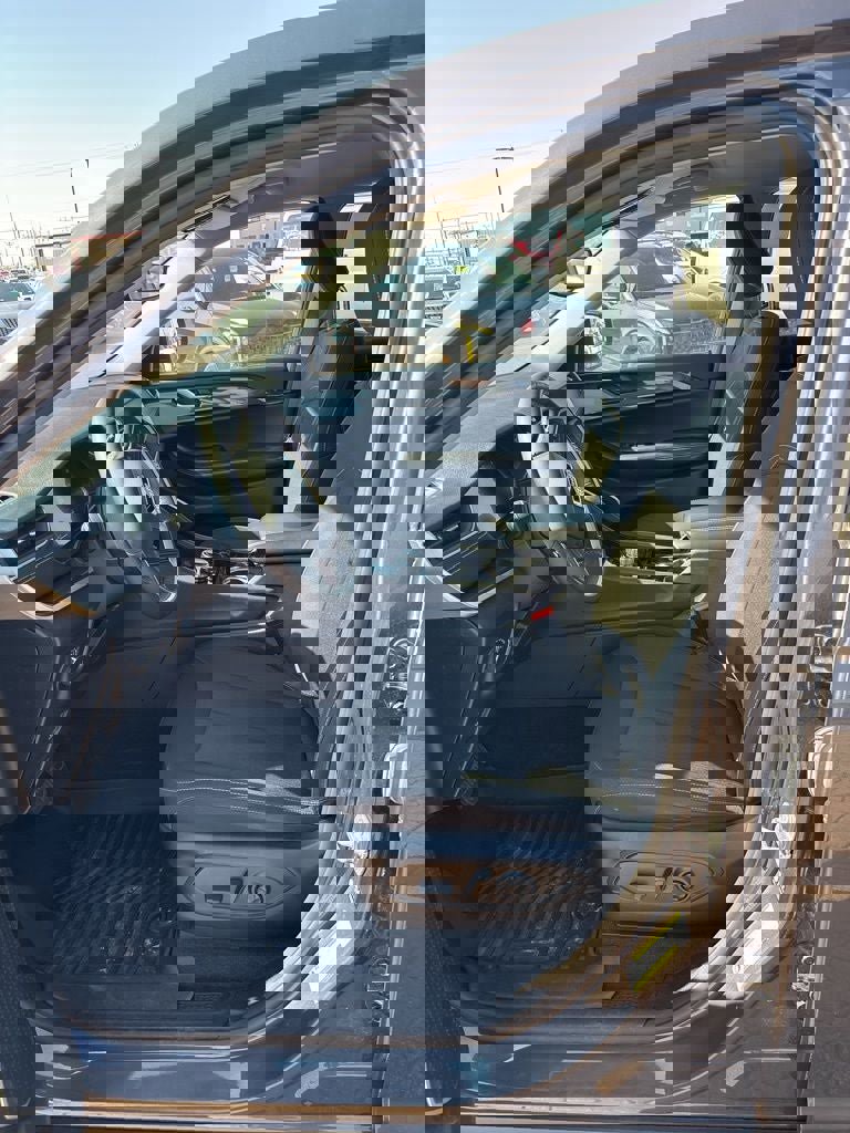 Used 2022 Jeep Grand Cherokee L Laredo w/ Luxury Tech Group I image 13