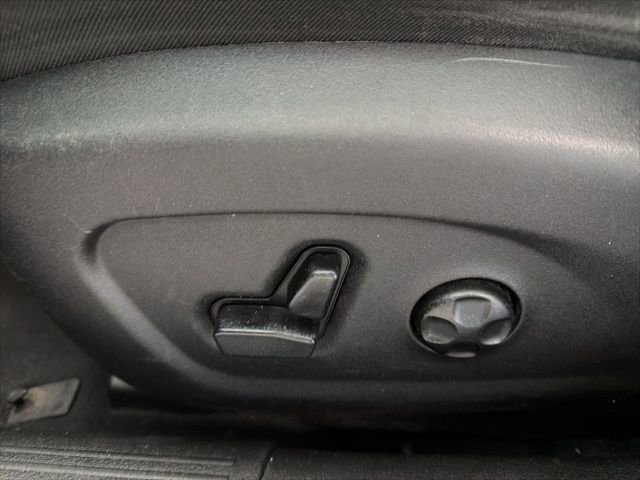 Used 2015 Chrysler 200 S w/ Navigation & Sound Group I image 15