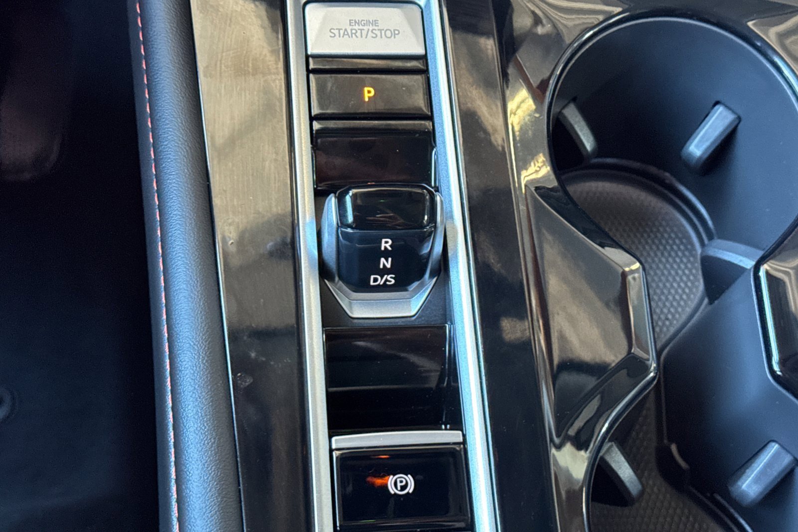 New 2025 Volkswagen Atlas Peak Edition SE image 19