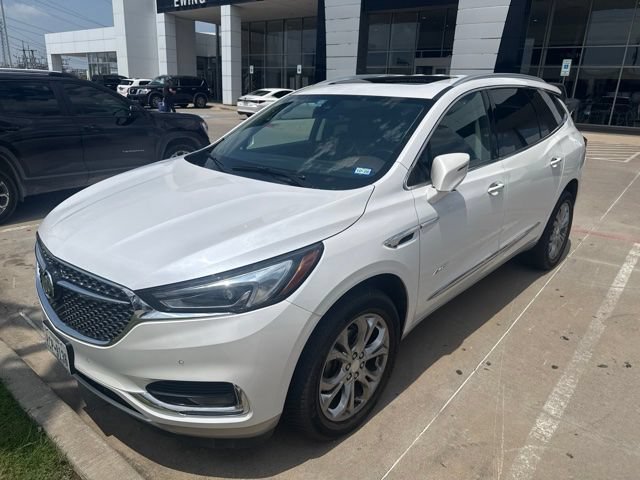 Used 2019 Buick Enclave Avenir w/ Avenir Technology Package FWD image 2