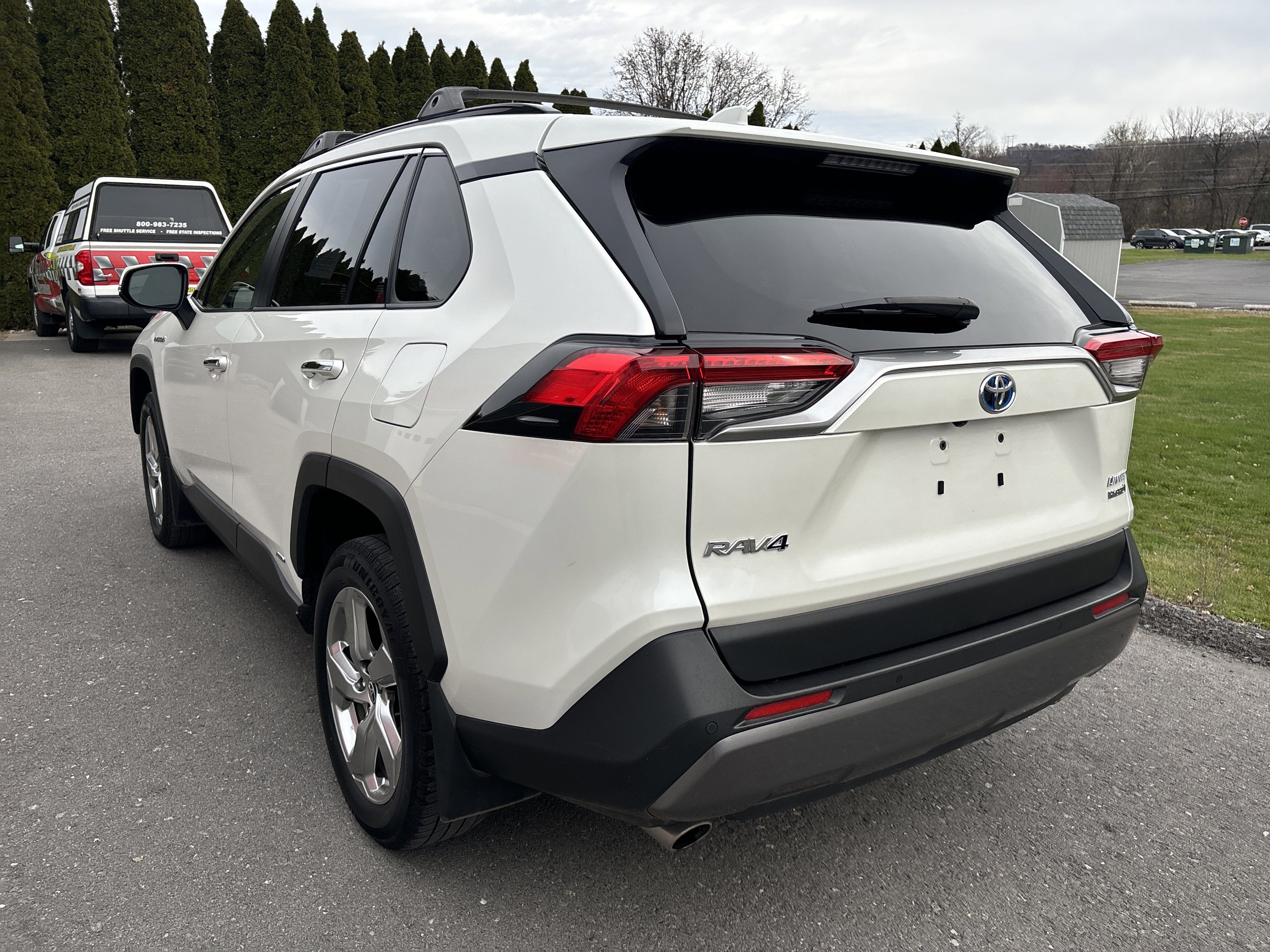 Used 2020 Toyota RAV4 Limited image 6