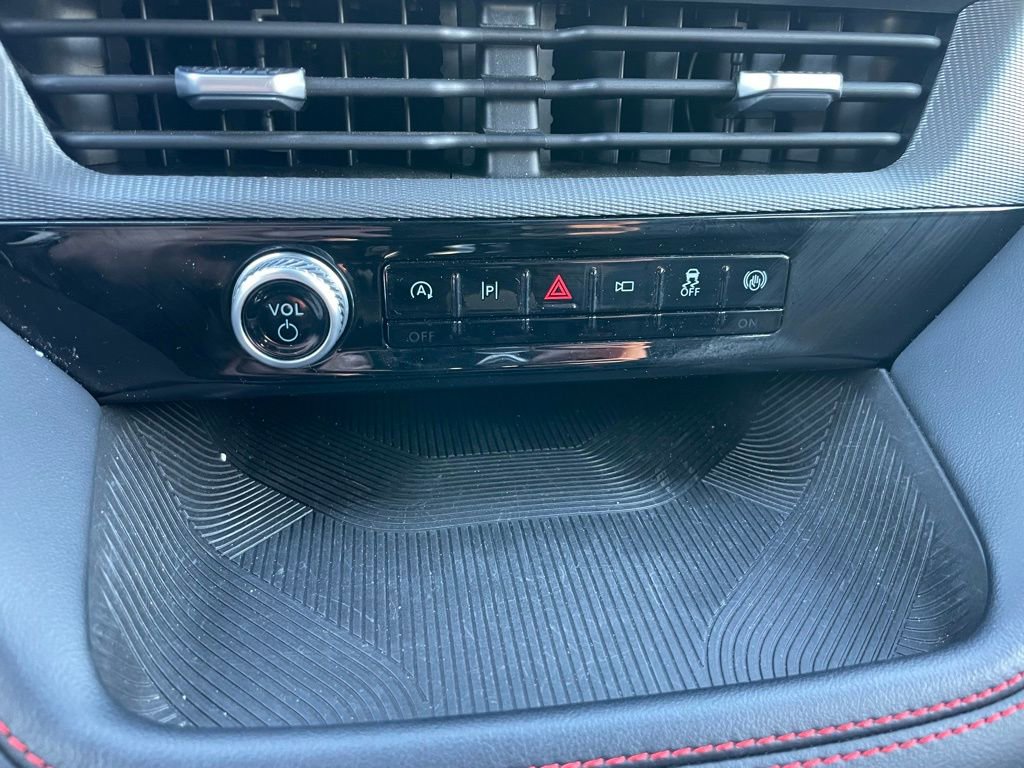 Used 2025 Ford Explorer ST-Line AWD/4WD image 13