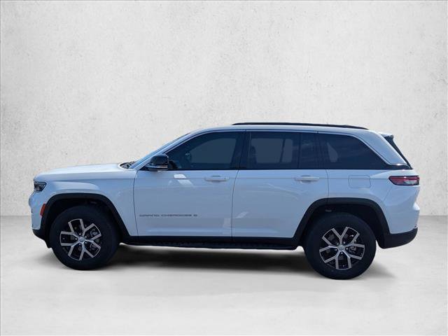 Used 2024 Jeep Grand Cherokee Limited w/ Trailer Tow Package AWD/4WD image 10
