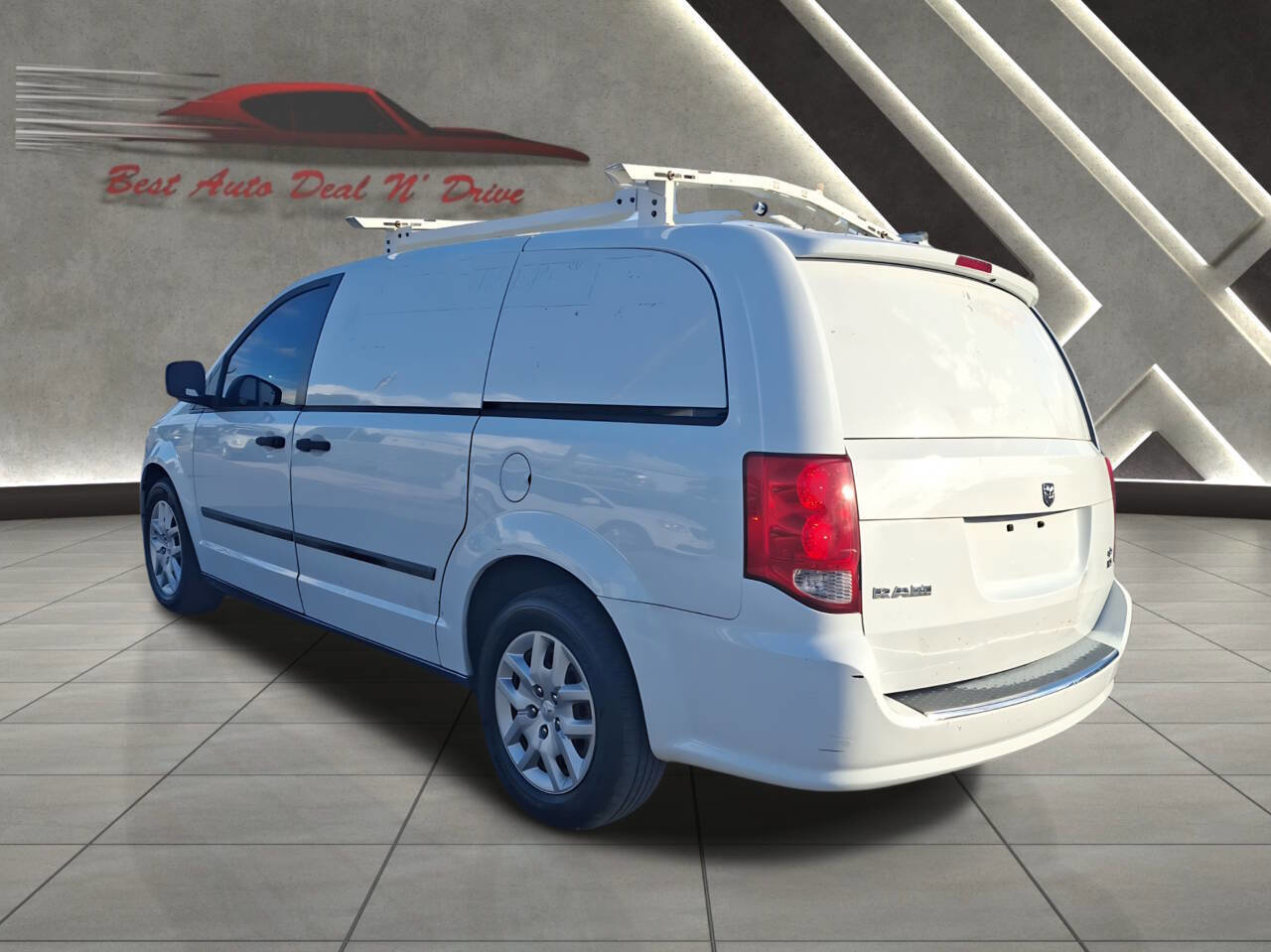 Used 2014 RAM C/V Tradesman image 13