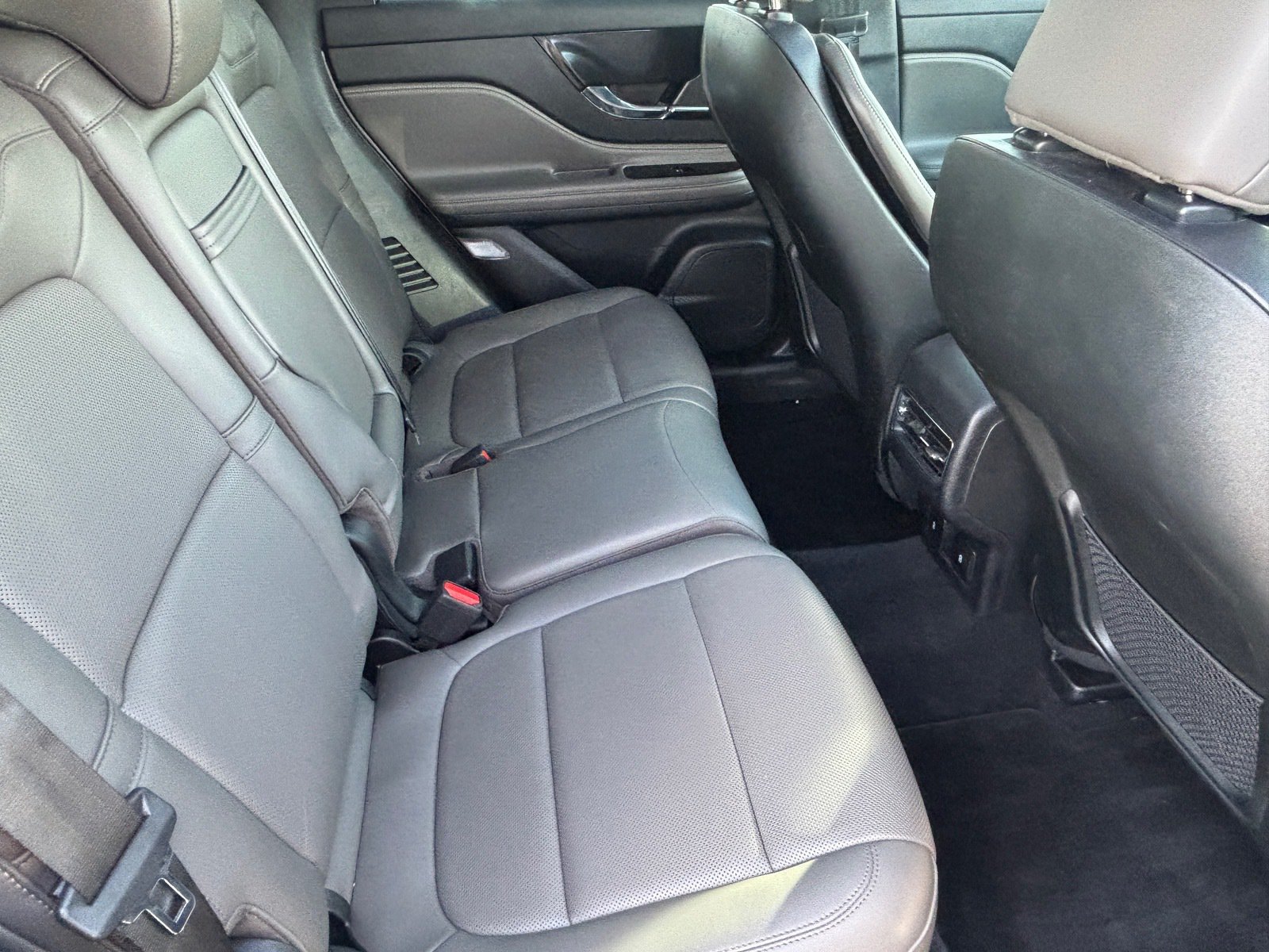 Used 2023 Lincoln Corsair Reserve w/ Equipment Group 201A FWD image 31
