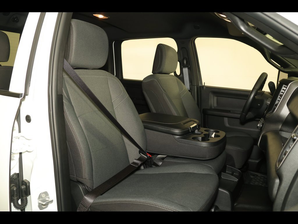 Used 2024 RAM 2500 Tradesman w/ Chrome Appearance Group image 26